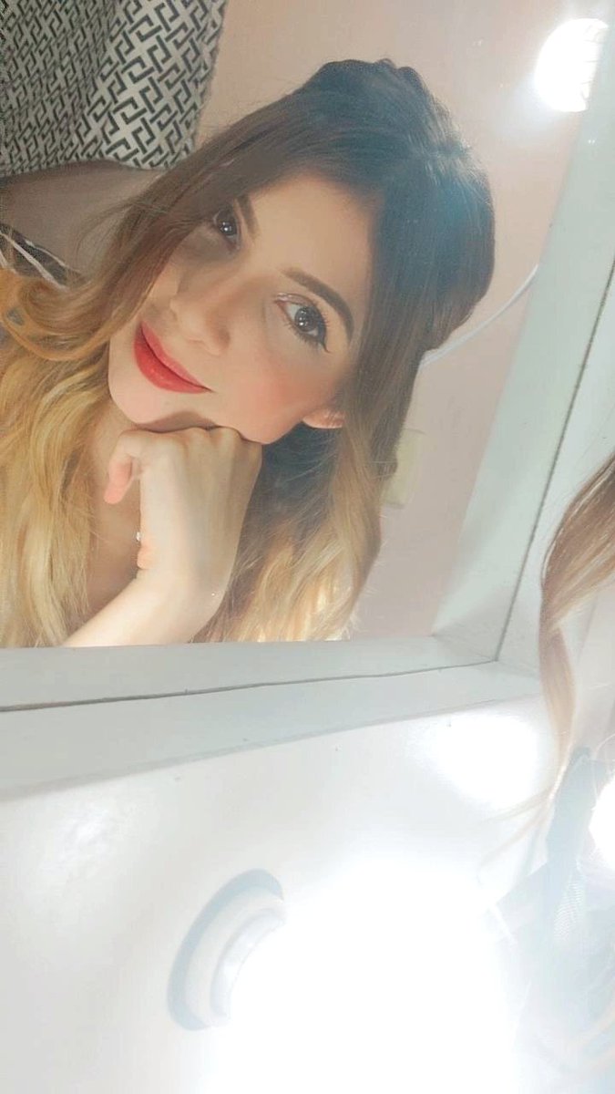 SaucedaMi's tweet photo. 𝐄𝐦𝐩𝐞𝐳𝐚𝐫𝐞 𝐝𝐞𝐬𝐝𝐞 𝐚𝐛𝐚𝐣𝐨 𝐩𝐞𝐫𝐨 𝐚𝐡𝐨𝐫𝐚 𝐜𝐨𝐧 𝐦𝐚𝐬 𝐛𝐫𝐢𝐥𝐥𝐨 ✨ https://t.co/sZfVzjwpHf