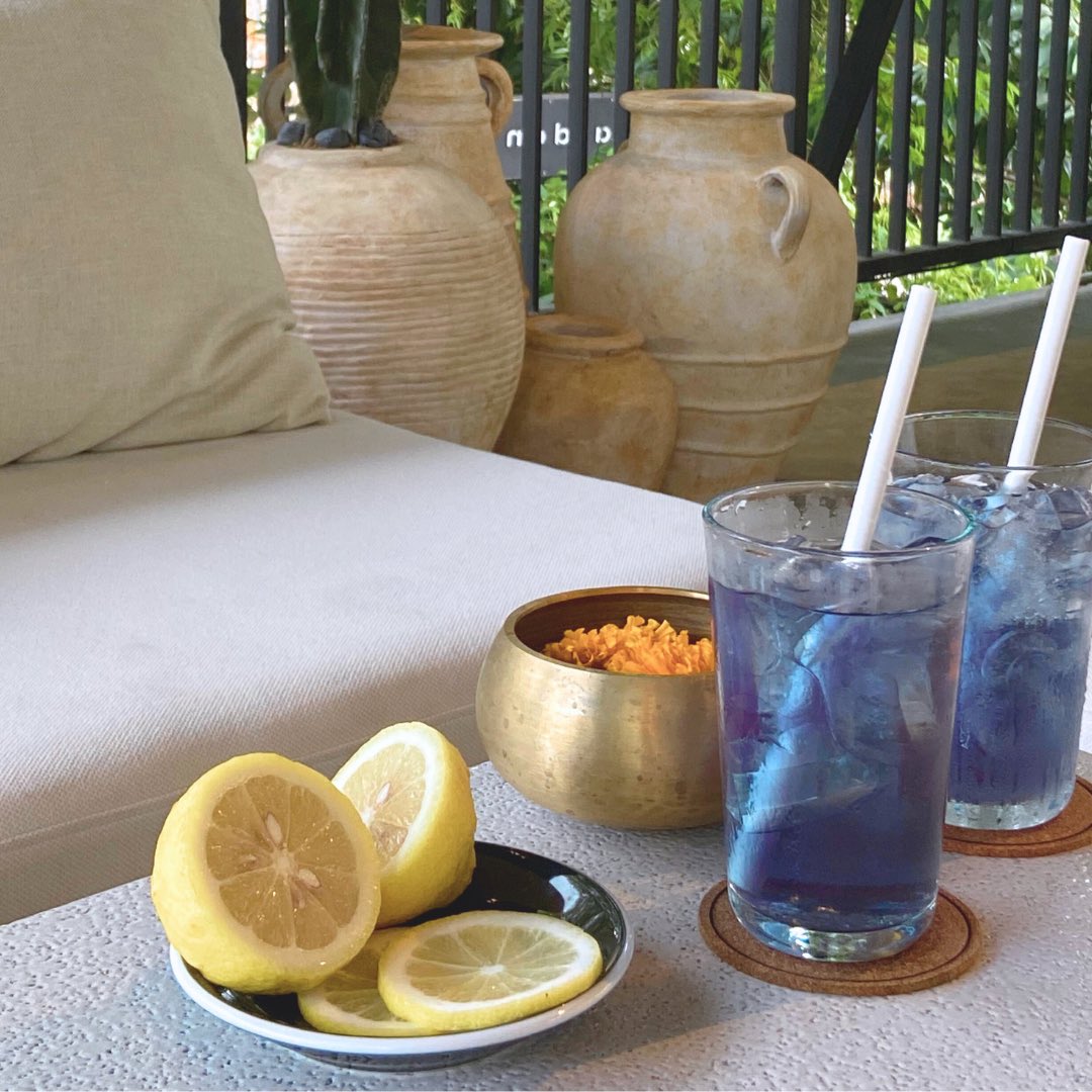 Dive into the refreshing world of #BlueDream Ice Tea at @ulugarden. A sip of paradise! 🌊🍹