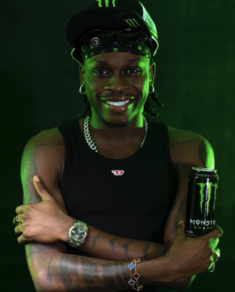 Officially_Kriz's tweet photo. Good morning to all Fireboy DML fans Worldwide https://t.co/2sw06GTx9s