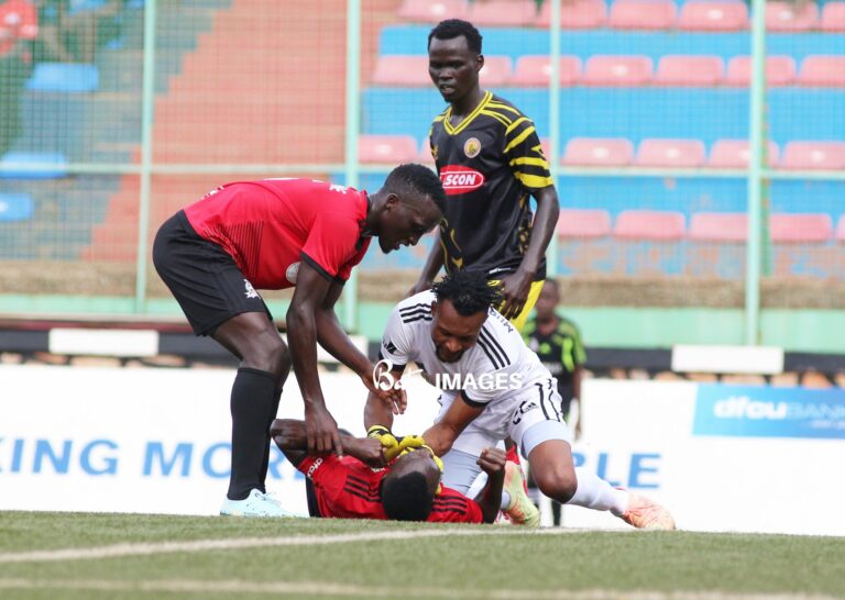 BrianKawalya1's tweet photo. Vipers Vs Arua Hill - 7pm

-Milton Karisa scored the only goal at Kitende in this meeting last season
-Game was overshadowed by an ugly incident; Ashraf Mandela, after collision, landed awkwardly &amp; remained unconscious
-Kudos to GK Alfred Mudekereza for the rescue

#UPLwithBrian https://t.co/8nXSnYRxrA