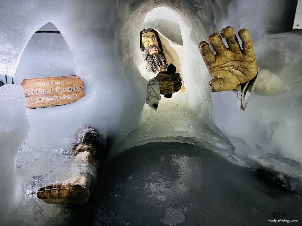 MudpieFridays's tweet image. Valley Station is in the middle of the Hintertux Glacier Ski Resort and offers free parking.

Read more 👉 lttr.ai/AHAjc

#Zillertal #VisitAustria #HintertuxGlacier