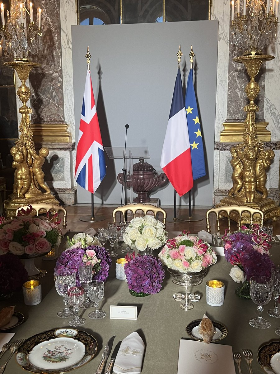 Last night ,<a href="/EmmanuelMacron/">Emmanuel Macron</a> et Madame Macron  welcomed King Charles .and his  Queen Camilla   <a href="/CVersailles/">Château de Versailles</a> .  What  an extraordinary evening ..and so good  to meet the King s team , a few old friends and some of <a href="/lemanoir/">Le Manoir aux Quat'Saisons, A Belmond Hotel</a> team now working at Versailles .