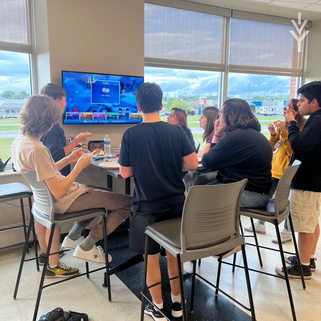 IvyTechCC's tweet image. Ivy Tech Madison campus organized a Video Game Event on National Video Game Day.

#ivytech #it #indiana #september #spotlight #videogame
