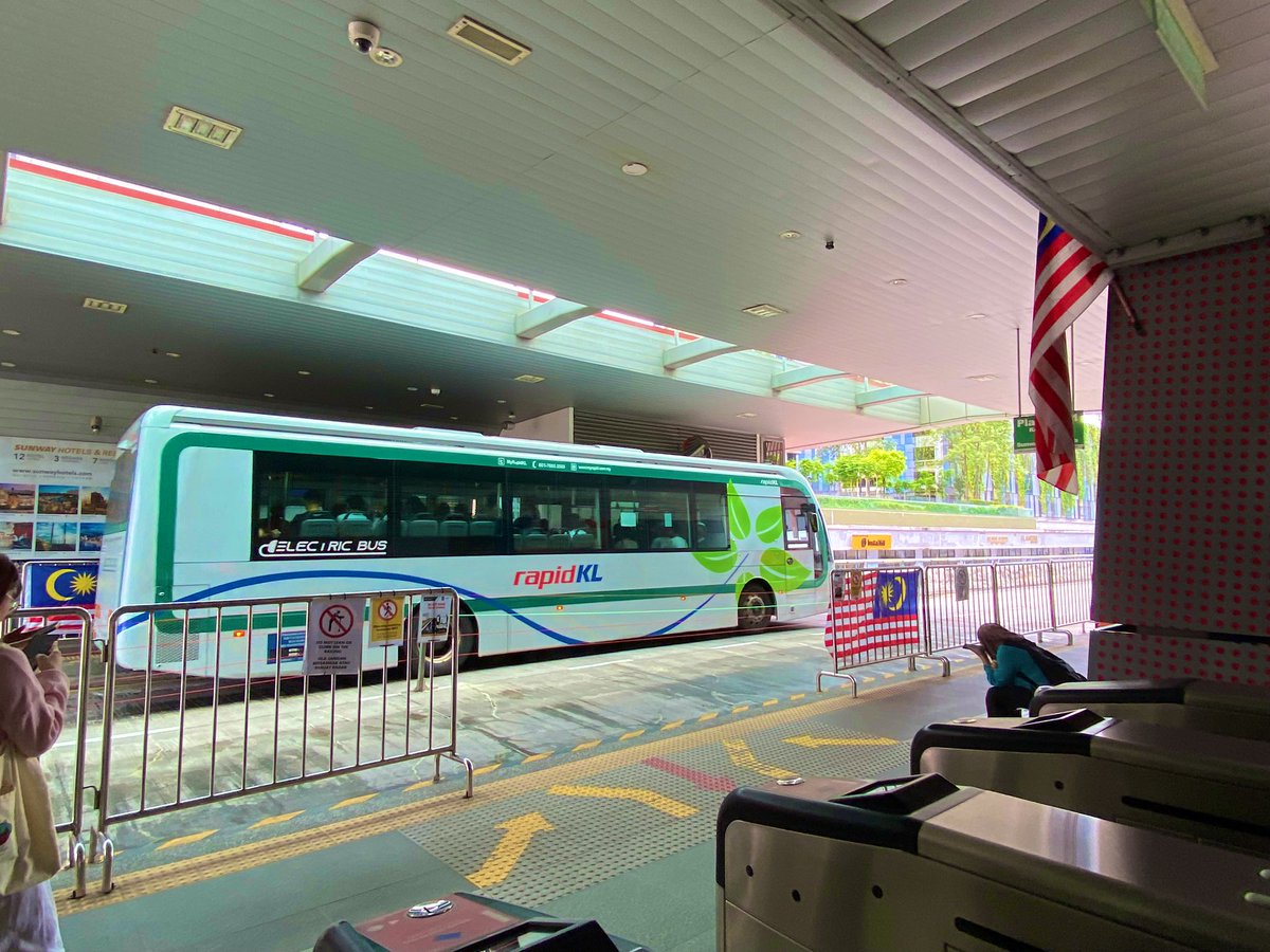 Asia regional #EBus training ended with site visit at E-BRT #RapidKL <a href="/SOLUTIONS_EU/">SOLUTIONSplus & Urban Electric Mobility Initiative</a> <a href="/cinea_eu/">CINEA 🇪🇺</a> <a href="/UITPasiapacific/">UITP Asia Pacific</a> <a href="/wupperinst/">Wuppertal Institut</a> <a href="/ADB_HQ/">Asian Development Bank</a> <a href="/UNEP/">UN Environment Programme</a> @ULLCenter #SMMR