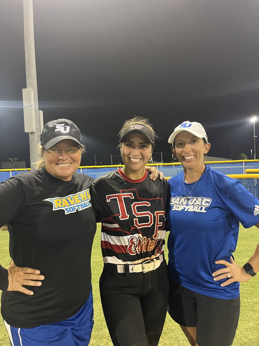 TSFJuarez's tweet photo. Thank you @SanJacSoftball &amp; @SEUSoftball for hosting a great camp tonight! Hope to see y’all again soon! 
Madi Monroy-2024 OF
Angie Kulbeth-2024 MI/OF https://t.co/hvHNBdzFHm