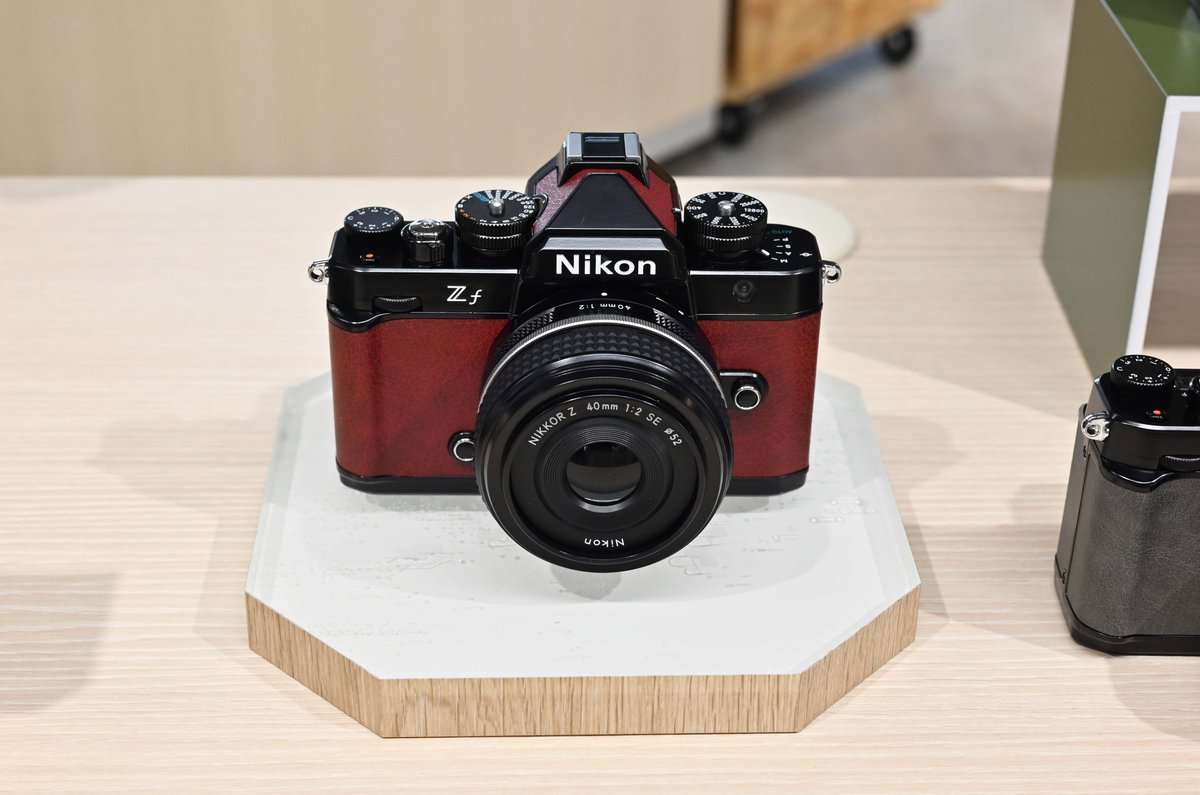 ニコンプラザ では、「#Zf 発売記念 プレミアムエクステリア張替