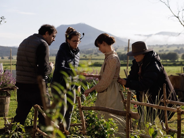 newslinereport's tweet photo. BASADA EN LA NOVELA DE LAURA ESQUIVEL, @HBO ANUNCIA 'COMO AGUA PARA CHOCOLATE' NUEVA SERIE ORIGINAL
Se trata de una producción original de @wbd producido por #Ventanarosa @EndemolShineUS y @EndemolShineBD. La serie inició grabaciones en #México
Nota👇🏻
https://t.co/87XGt7qrXW https://t.co/eXjwfD2lFQ