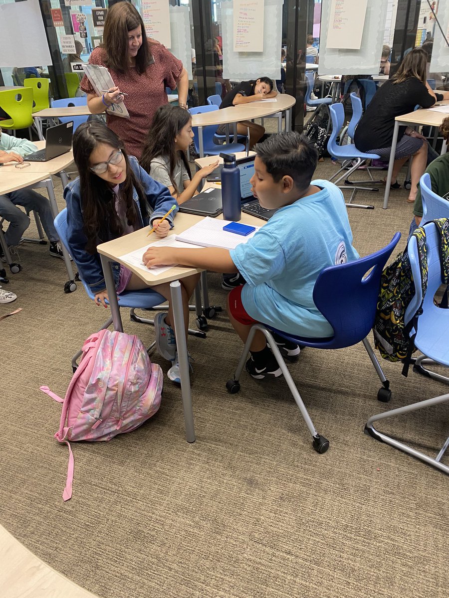 MrsG03812's tweet photo. Ms. Luna’s class was multiplying and dividing integers using counters and number lines.  Great job!  #KISDinspires #PetersonBEST https://t.co/fscf0iKw1W