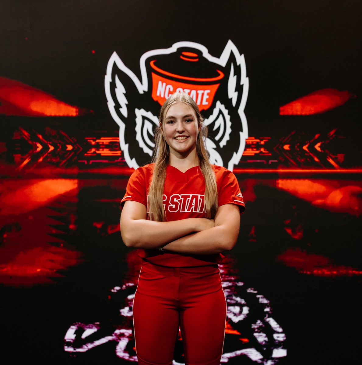 AnnaMcGowan2024's tweet photo. I can’t thank @PackSoftball enough for such an amazing official visit! I can’t wait for the next four! GO PACK! 🐺❤️@LLefty18 @CoachCassady @boschml @grayskye26 @carsonshaner_ @TGA_Turner https://t.co/pdpERzEYEq