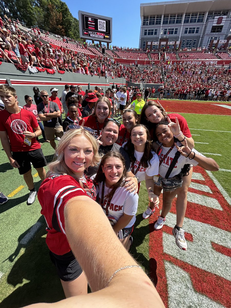 AnnaMcGowan2024's tweet photo. I can’t thank @PackSoftball enough for such an amazing official visit! I can’t wait for the next four! GO PACK! 🐺❤️@LLefty18 @CoachCassady @boschml @grayskye26 @carsonshaner_ @TGA_Turner https://t.co/pdpERzEYEq