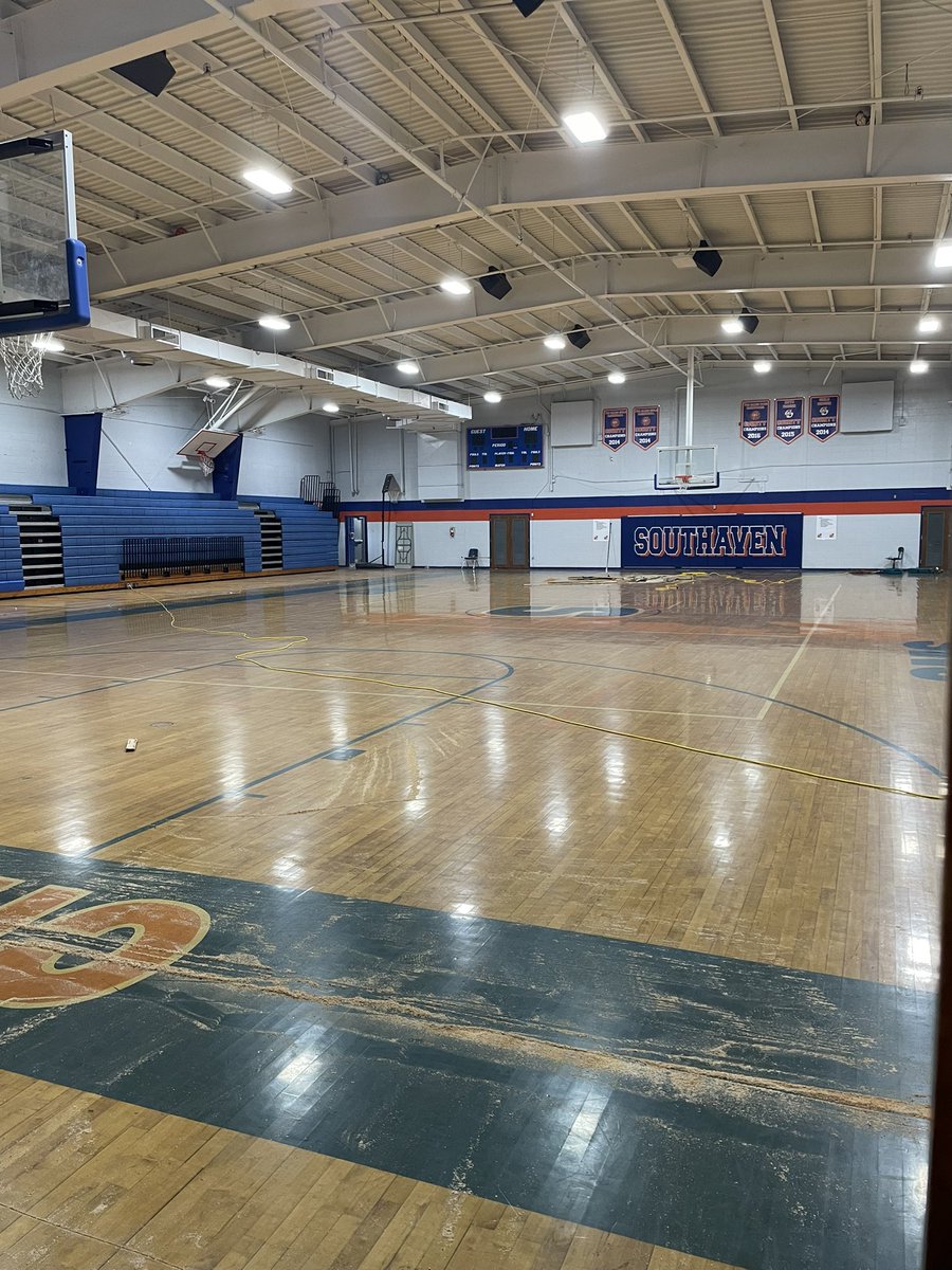 SBradleySMS's tweet photo. Construction project #2 is underway at @SouthavenMiddle! We are upgrading our building as we continue to Charge Toward Excellence. New gym floor coming soon!! https://t.co/23Z33GTWkW