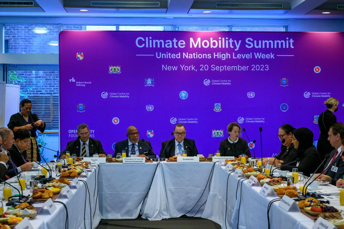 Today, we convened at the Climate Mobility Summit with leaders who are on the frontlines of #ClimateChange – from the Caribbean, Africa and Middle East to Latin America, Scandinavia, & the Pacific.

Embracing the journey of #ClimateMobility is not just a choice.

It is an…