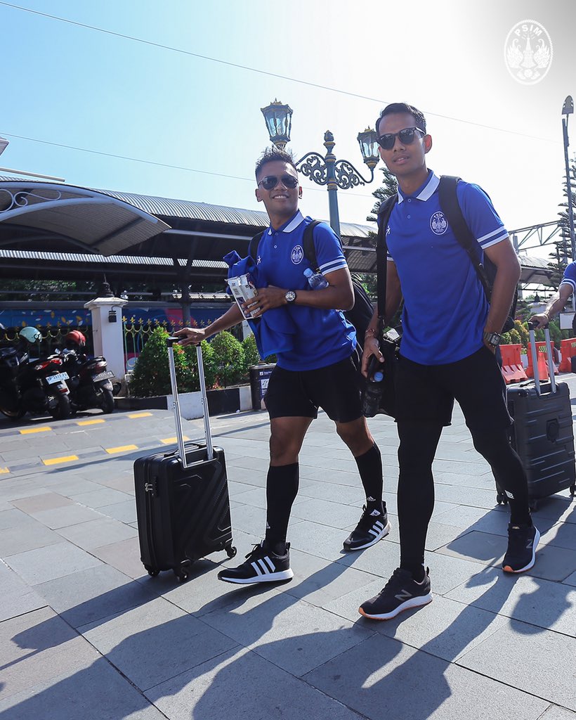 PSIMJOGJA's tweet photo. Laskar Mataram siap bertandang ke Serang! 💨

Semoga selamat sampai tujuan para penggawa 💙

#Bang94Bersama
#1STIMEWA 
#LaskarMataram
#AYDK https://t.co/fqpGMXmtsm