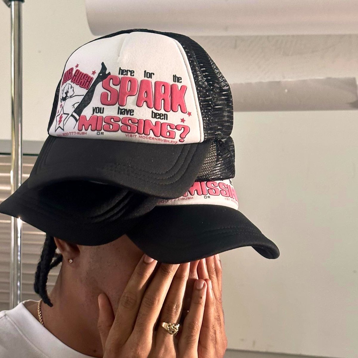 modernrush's tweet image. Rush