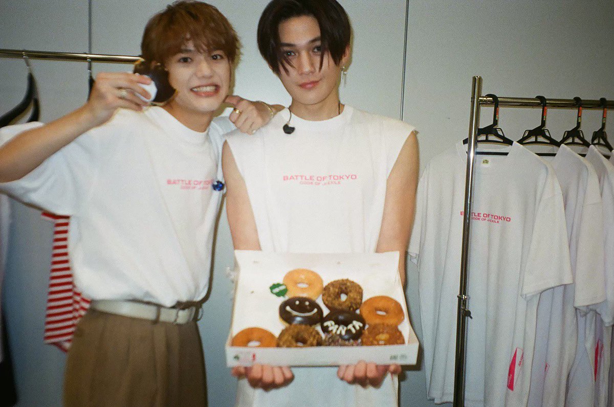 佐藤大樹 鈴木伸之 ZEN サイン入り Tシャツ high &low