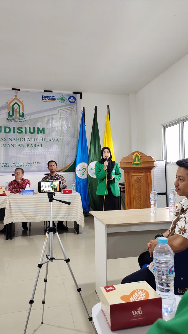 dhnad_'s tweet photo. Lulus di waktu yang tepat. Banyak ucap syukur atas semua yang telah terjadi, baik buruknya selama ini adalah proses dari apa yang di dapat pada hari ini. Tidak ada yang sulit jika konsisten dan giat dalam mencapai apa yang di cita-citakan. Aku bangga dengan diriku 🥰 https://t.co/Fo5yTjysjl