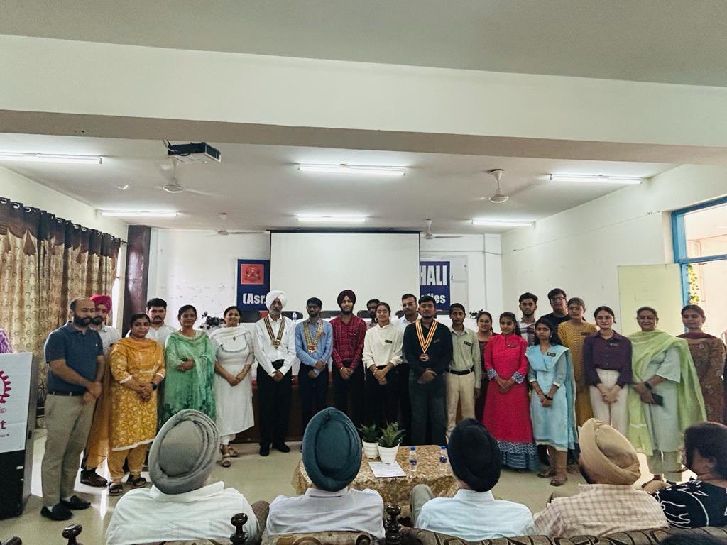 nsskcm's tweet photo. 2nd Installation Ceremony of Rotaract club of Khalsa College (Amritsar) of Technology &amp; Business Studies Mohali Phase 3A sponsored by Rotary Club of Mohali Midtown. https://t.co/rI4KYRc6Jf