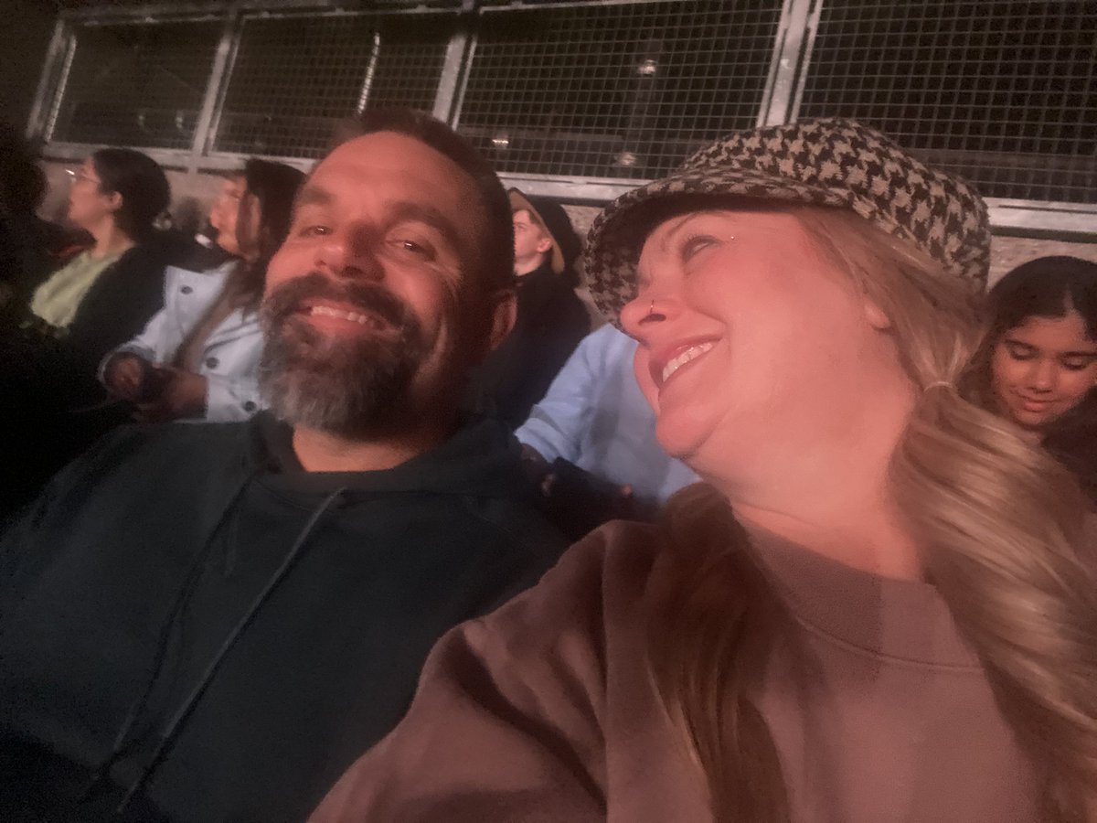 SeahawkScreamer's tweet image. #coldplayseattle #allthefeels