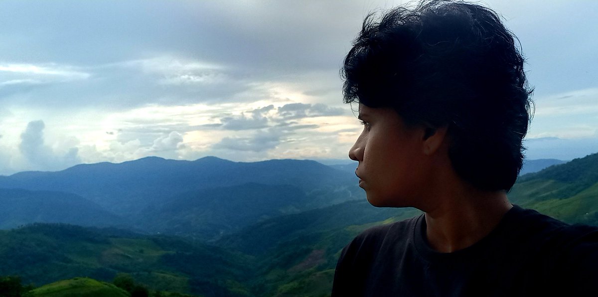 JacintaKerkett2's tweet photo. अ से अनार लिखा
उन्होंने कहा 
आह! कितना सुंदर
आ से आम लिखा
उन्होंने आम के गुण गाए
जब अ से अधिकार लिखा
वे भड़क गए. https://t.co/jeONoh8Drb