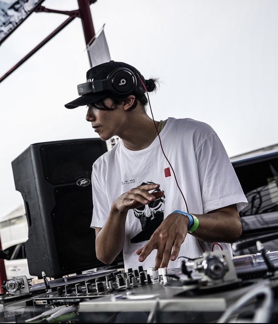 LIFE OF THE PARTY
2023.10.7(土)
夜公演18:00-21:00

DJ
Kidquick