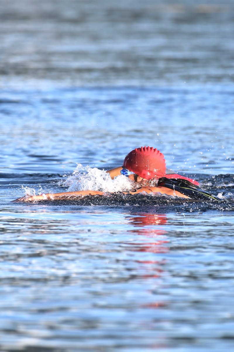 Tri_GERONIMO's tweet photo. 【2023 佐渡国際トライアスロン大会 Photo Report ~ Swim138 ~】
「予定通り」開催されるのか。そして、4時半頃だろうか、オーロラビジョンには「予定通り実施致します」と表示された。無事開催は安心しつつも、変わらぬ険しい大会が間もなく始まることへの緊張感は隠せない。
https://t.co/rmRpTxBah1 https://t.co/8bwrvukjMN