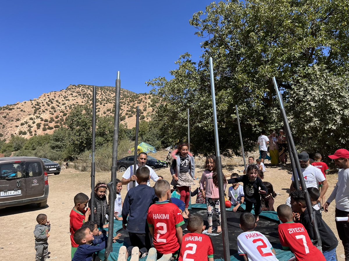 MO1YOUTHS CHARITY 
We are so grateful that we had the opportunity to spend a day with these wonderful kids. The experience has left us with a newfound appreciation for life and its precious moments.