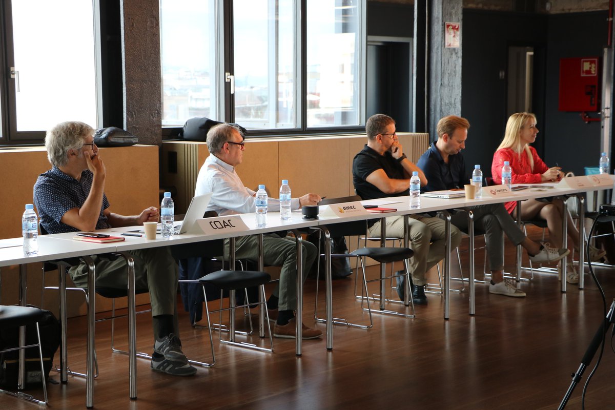 accentobert_'s tweet photo. 1a reunió de treball després de la constitució del Consell Social de @CIVIC_AI. Actualment el Consell Social està format per 20 entitats de diversos àmbits i està previst ampliar-lo ens els propers mesos, posant especial atenció en organitzacions de l'entorn sanitari i educatiu. https://t.co/0zPXKXhMMs