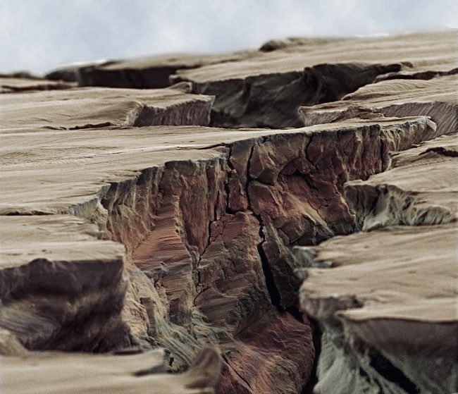 microfissure in steel viewed with an electron microscope