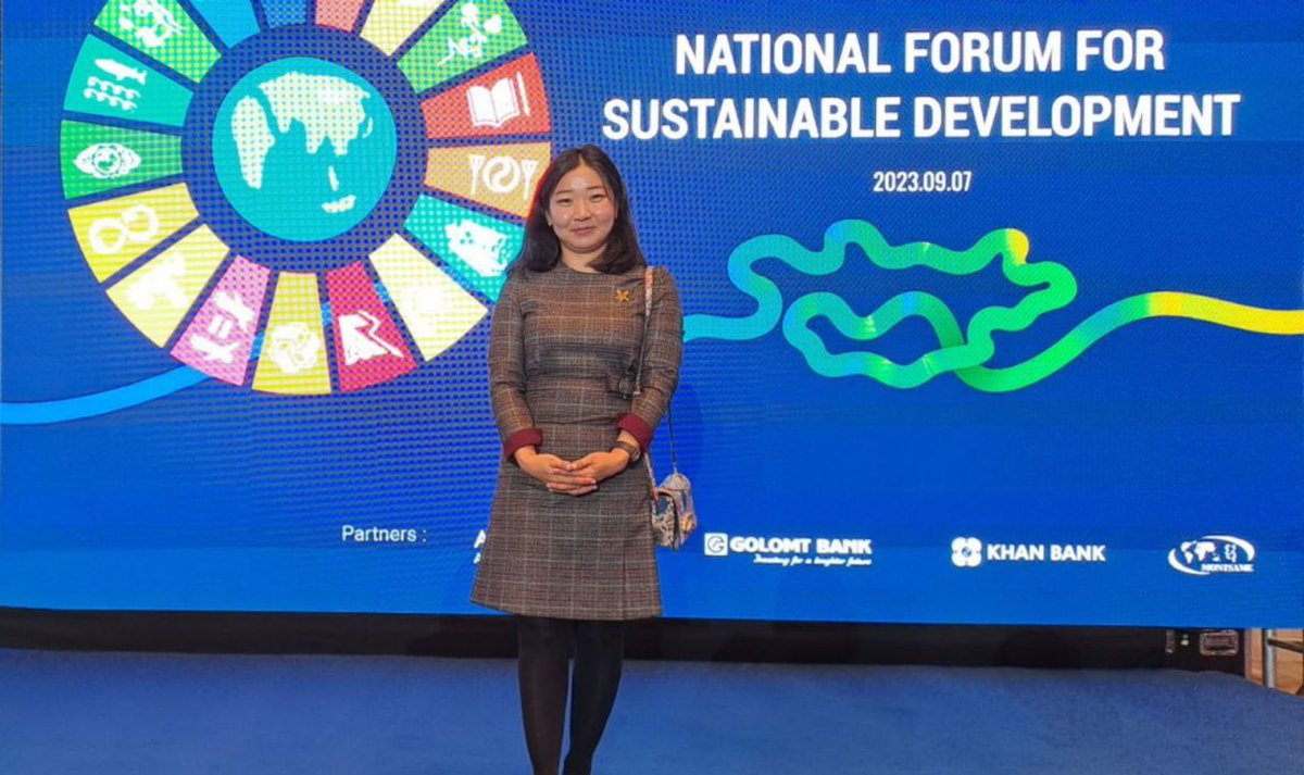 Нэгдсэн бодлого,төлөвлөлтийн газрын хэлтсийн дарга Г.Нямцэцэг “Australia Awards – 2024” Австралийн ЗГ-ын тэтгэлэгт хөтөлбөрт тэнцэж,“Хөгжлийн эдийн засаг” мэргэжлээр Дэлхийн шилдэг Күинсландын их сургуульд суралцахаар боллоо.
Цаашдын сурлага хөдөлмөрт нь өндөр амжилт хүсэн ерөөе.