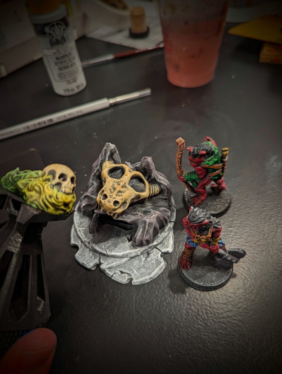 JoyPeddlerGames's tweet photo. Only about an hour of straight painting. No washes!  #slapchop #miniaturepainting https://t.co/wVxxgxRAGp