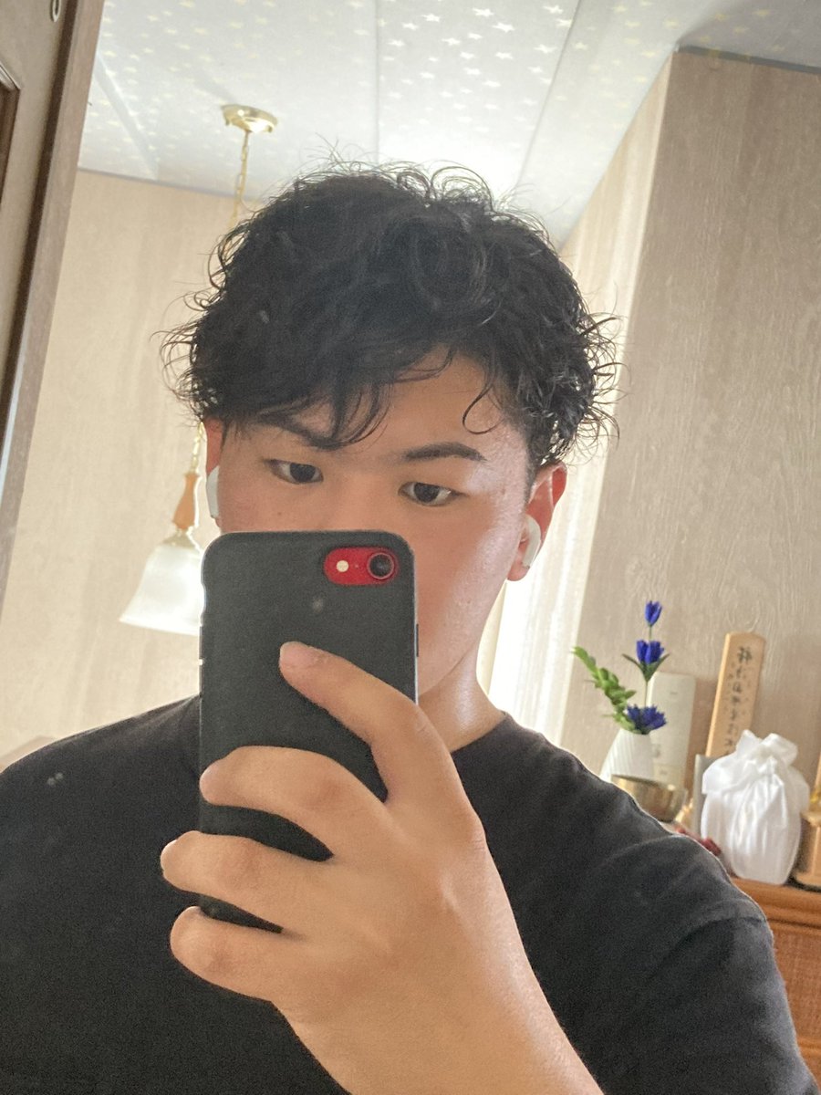 この人に冷やかされました
最初は条件のんでくれたのに屋外で生中で気持ちよかったら渡すとか言われました💦通報お願いします
@2305M_Eiki