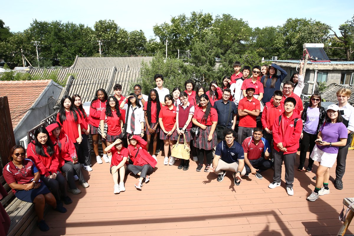 One of the traditions at CISB for Gr 11 students is to spend a day at the Hutong to put into practice some of the ATL skills such as collaboration skills, communication skills and leadership.#ibschool #Togetherisbetter #Bobcats