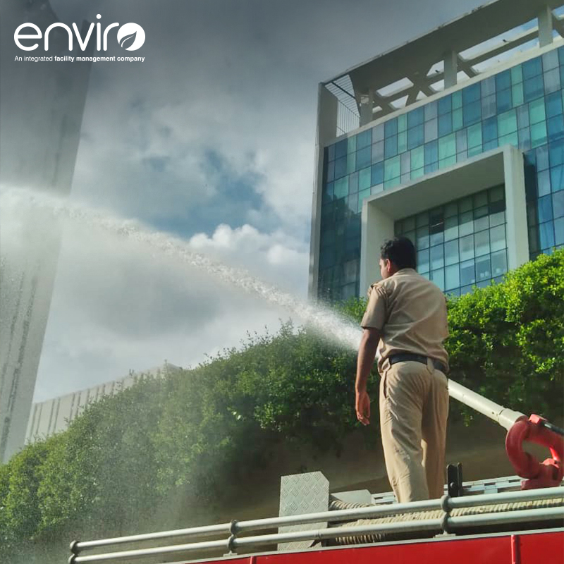 enviro_india's tweet photo. Setting the #SafetyStandards high for others to follow!
We conducted a #MockFireDrill at #VatikaMindscapes, #Faridabad, to equip the #Employees with the #Knowledge and #Skills to respond effectively to #FireEmergencies.
#FireDrill #FireMockDrill #Enviro #FacilityManagement #IFMS https://t.co/v6qwssMsae