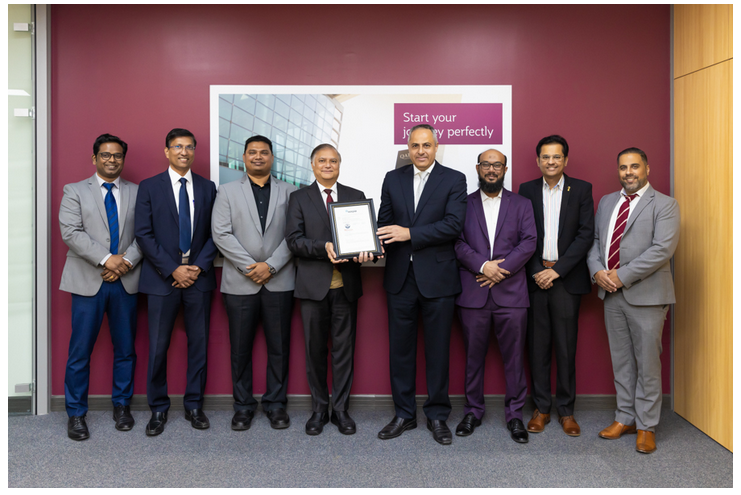 exposespsanon's tweet photo. #Australia's rejection to the #QatarAirways bid seems quite useful🇶🇦✈️
Since that day, #Qatar has expanded its services &amp; started merging with other partners &amp; nations like #China &amp; #FIFA. With this, they have achieved IT Service Management System Excellence Certification also! https://t.co/DLciyDEQbc