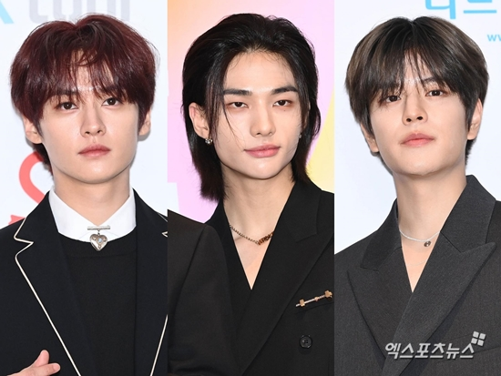 Lee Know, Hyunjin y Seungmin de #StrayKids sufrieron un accidente automovilítico. No tuvieron heridas graves, pero sufrieron dolores musculares leves y moretones. Recibirán tratamiento preventivo y cancelarán su agenda. ytn.co.kr/_ln/0117_20230…