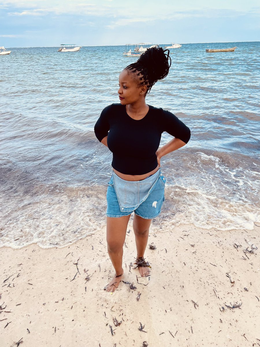 Wacha tuogelee kwanza 🥹. Mkoo??