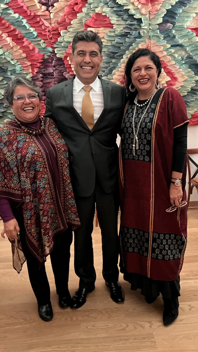 RaulRuizRobles's tweet photo. Presente @DesEconomicoOax en el Segundo Diálogo de pequeñas y medianas empresas (PYMES) del acuerdo entre Estados Unidos, México y Canadá (T-MEC), gracias a la invitación de @SE_mx Mtra. Raquel Buenrostro y a la Sria @alefrausto de @cultura_mx https://t.co/ThpOnkiJ0O