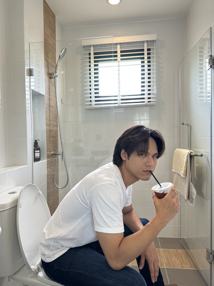 natponboy's tweet photo. Good Coffee ☕️ 
ปล. พี่ข้าวบอยขอเวลาส่วนตัวสักแปปได้มั้ยอ่ะ  
#natponboy https://t.co/rx94nZXGDd