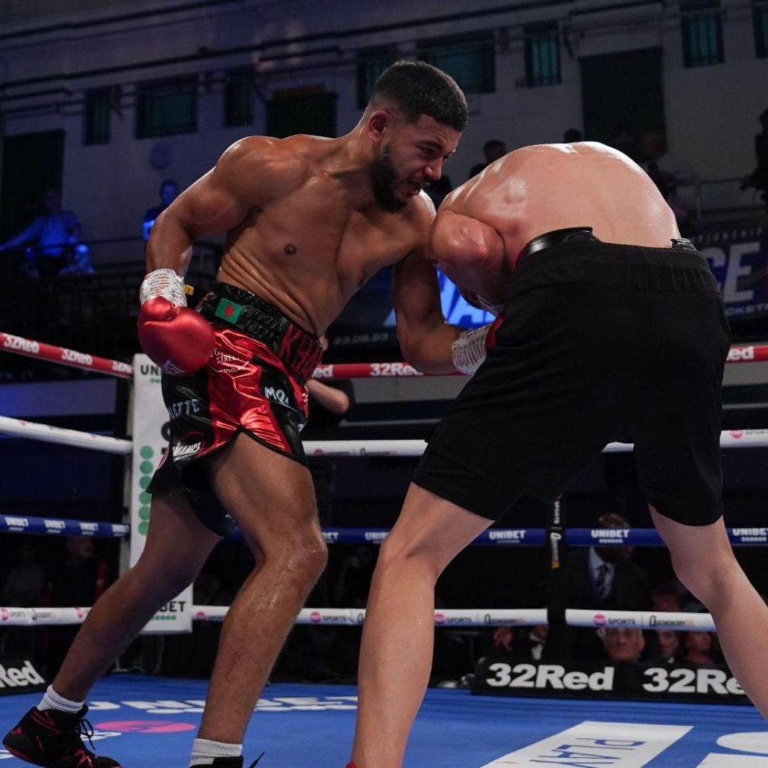 TimHenmanFDN's tweet photo. CONGRATS @khalid24ss for 6 impressive wins in 6 fights 🙌 THF funds a vital strength & conditioning programme with coach & #Olympics #hurdler @tonyjarrett110 to get the specialist guidance he needs to keep on winning BIG 🥊 #professionalboxing #sport #professionalfighter #boxing https://t.co/555Mn4zbzn