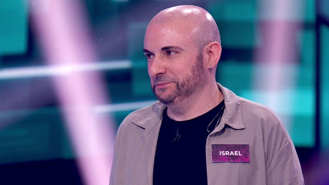 🟣🕳️ <a href="/TheFloorTV/">TheFloorTV</a> #TheFloor3 en <a href="/antena3com/">Antena 3</a> logró 2.762.000 ESPECTADORES ÚNICOS (AA).

🗣️ El programa presentado por <a href="/Fuentes_Manel/">Manel Fuentes</a> registró 1.006.000 espectadores de media y un 12.4% de cuota de pantalla.

#Audiencias 📺📊