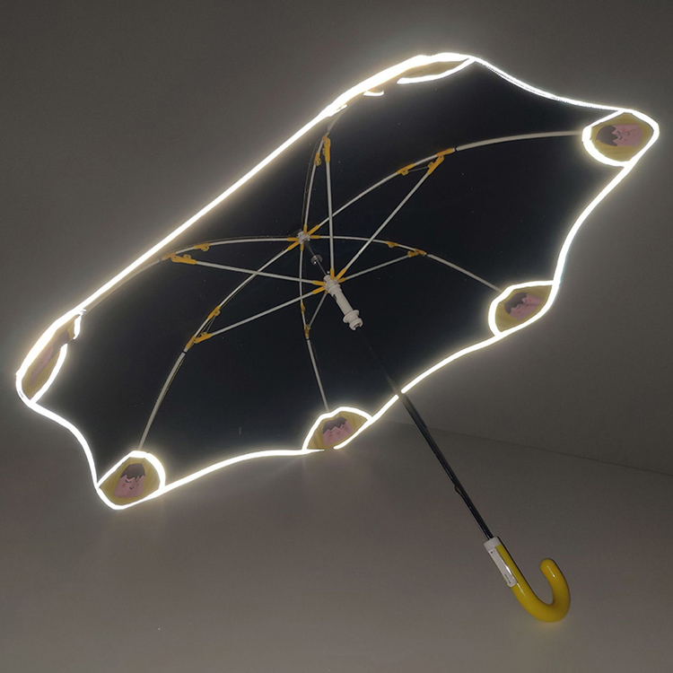 Cute Cartoon Children Umbrella animation creative