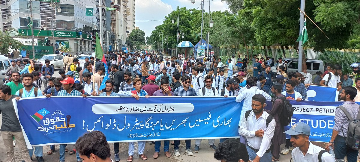 DJ_IJT's tweet photo. Protest against Petrol Hike
DJ. College - Shaheen Complex

President @jamiatkhi, Br. @M_BilalJameel addressed the students. https://t.co/BcsPyQ05Pn