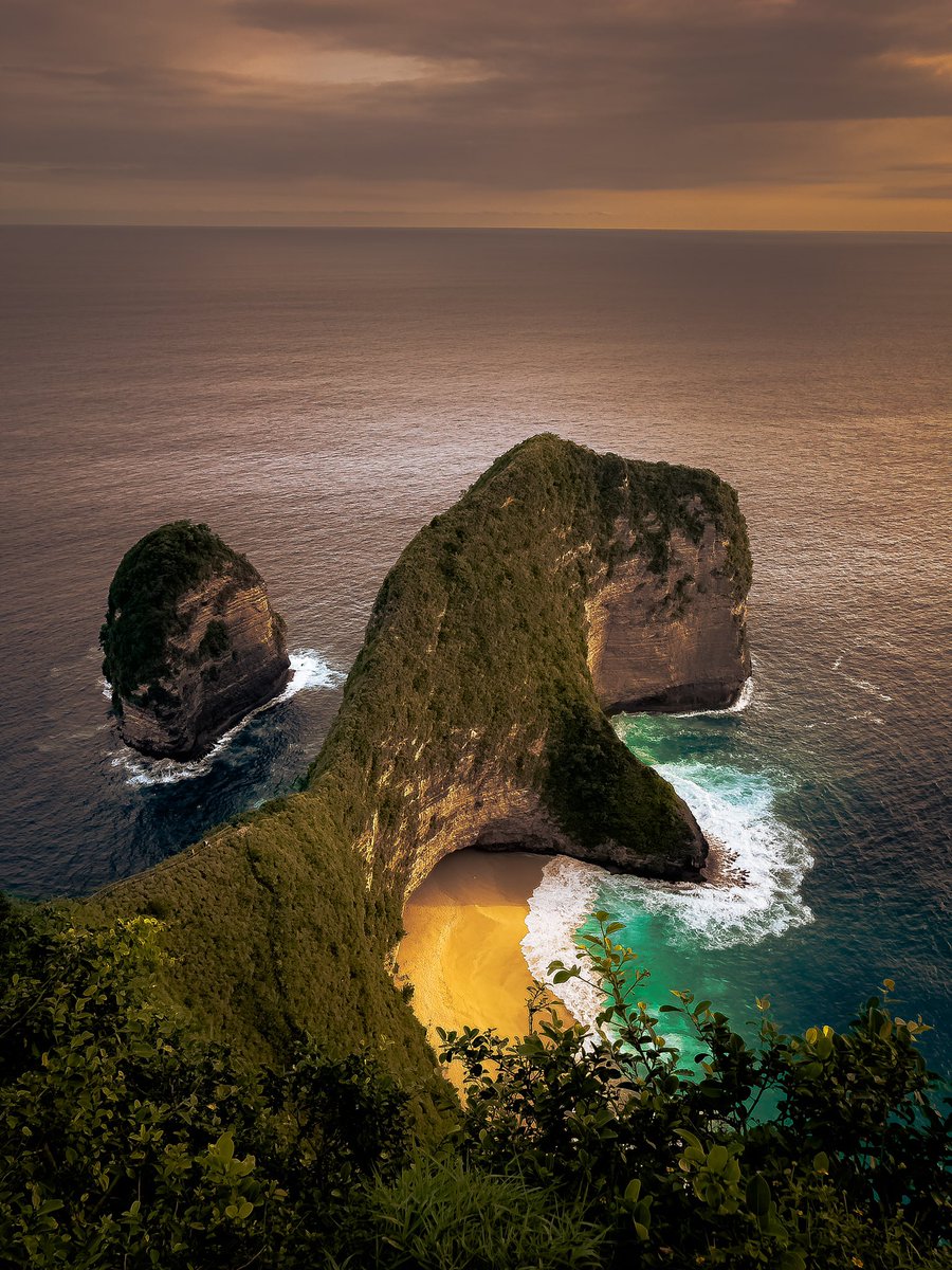 aymanmkashef's tweet photo. Nusa Penida 🏝️
Indonesia 🇮🇩 
@GrumpyBangali 
#GrumpyLetMeIn #indonesia #nusapenida #photograghy https://t.co/OUHGTpHFpq