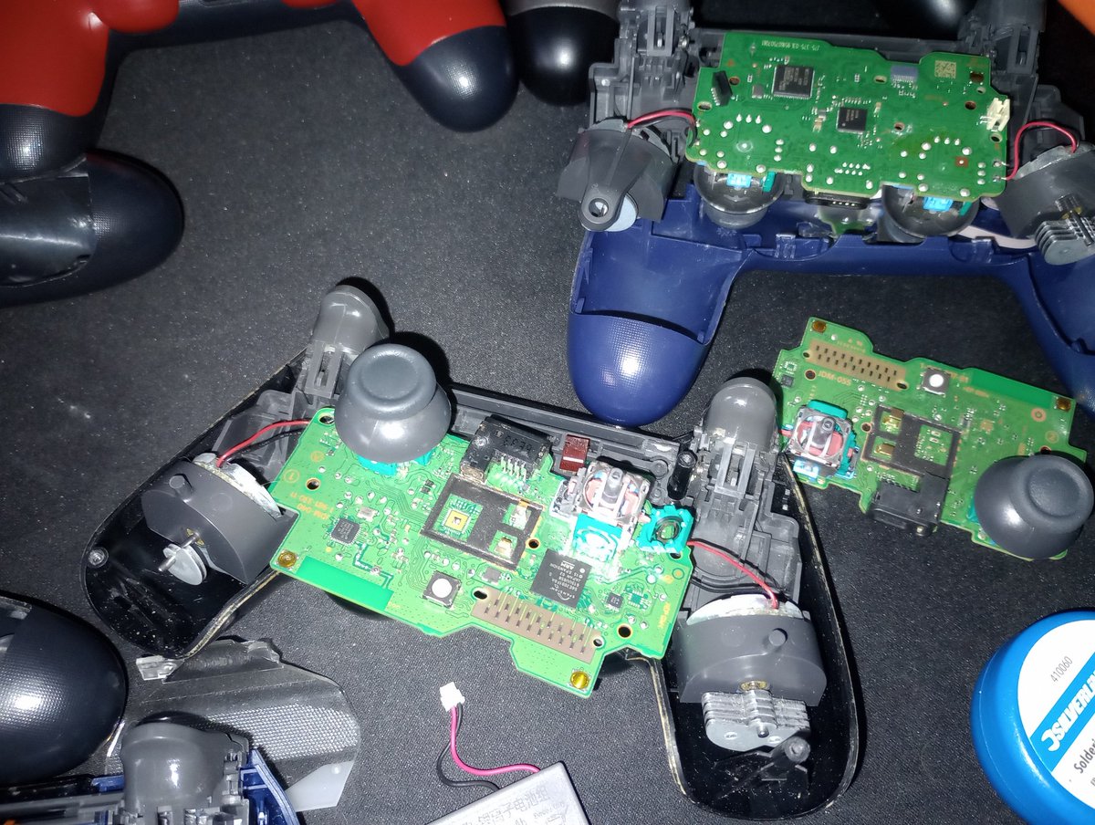 MistFaith's tweet image. More PS4 pad repairs 🎮