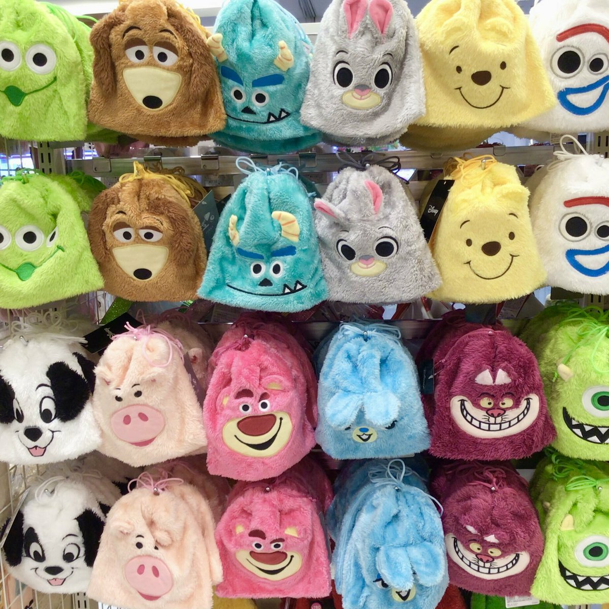 ディズニーピクサーのぬいぐるみ巾着が再入荷🎶 フワフワで肌触り