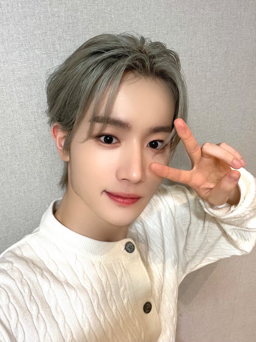 TPST__official's tweet image. [📸TEMPIC]

23.09.21 #엠카운트다운

🤍오늘의 템페스트🖤

#TEMPEST #템페스트
#폭풍속으로 #DIVE
#한빈 #형섭 #혁 #은찬
#LEW #화랑 #태래