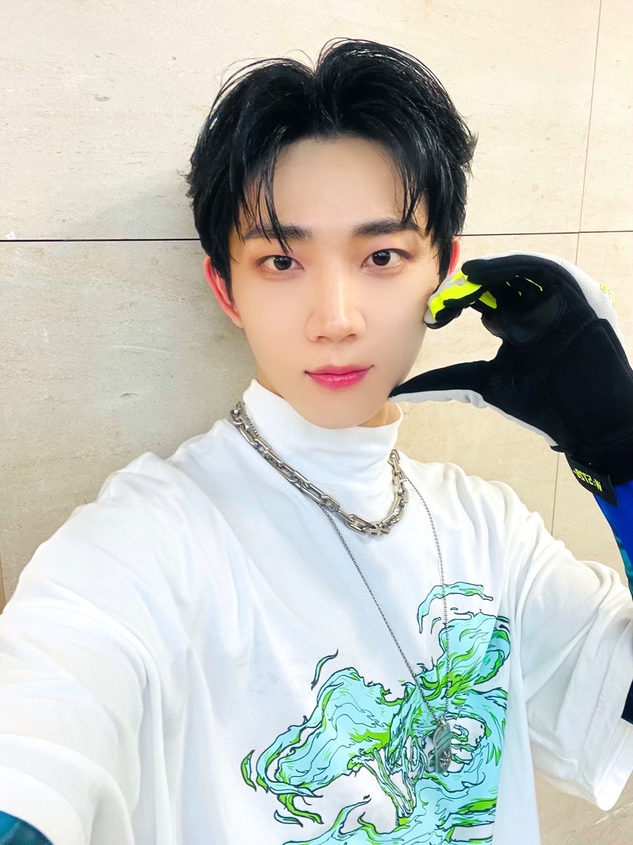 TPST__official's tweet image. [📸TEMPIC]

23.09.21 #엠카운트다운

🤍오늘의 템페스트🖤

#TEMPEST #템페스트
#폭풍속으로 #VroomVroom
#한빈 #형섭 #혁 #은찬
#LEW #화랑 #태래