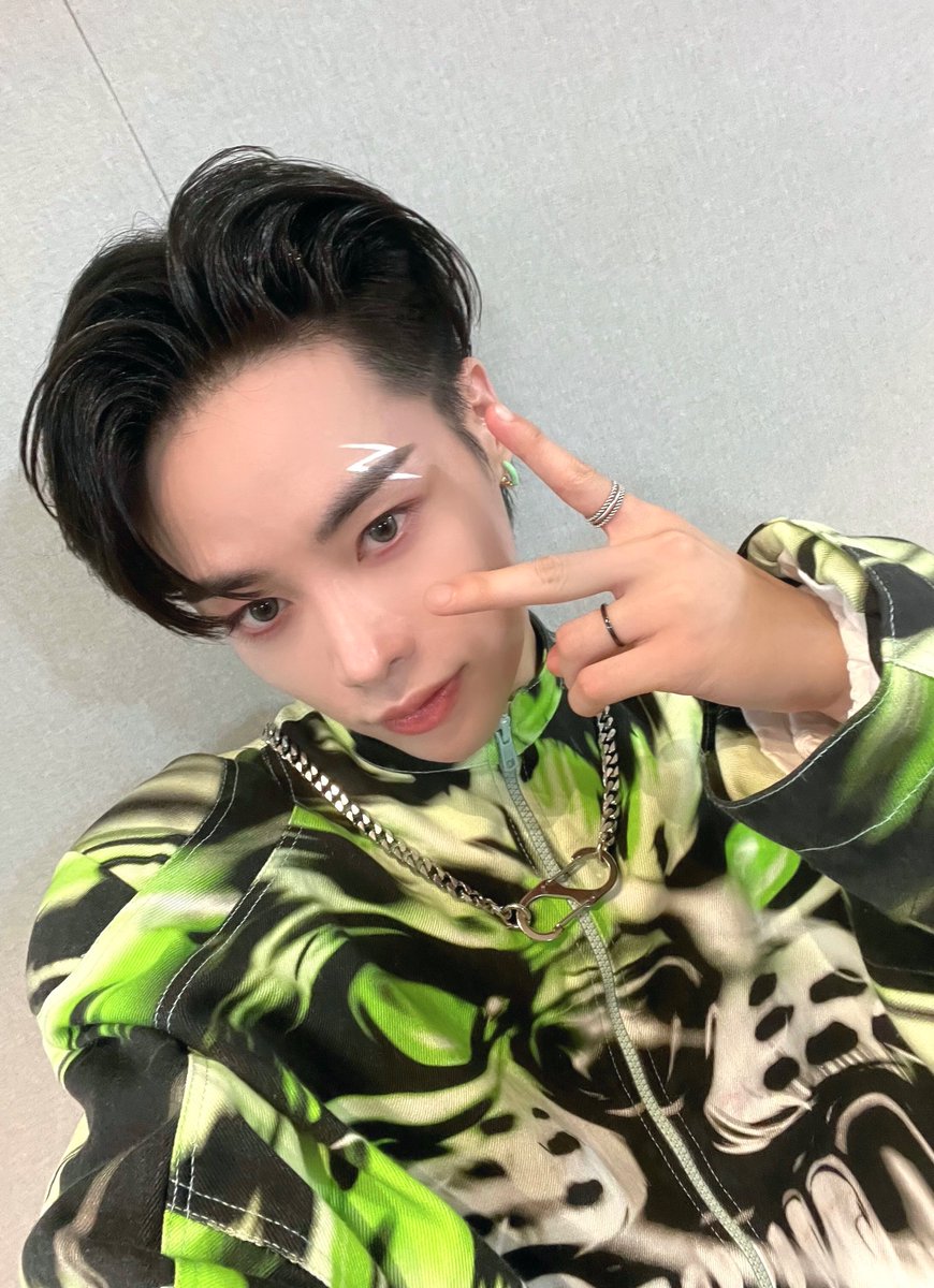 TPST__official's tweet image. [📸TEMPIC]

23.09.21 #엠카운트다운

🤍오늘의 템페스트🖤

#TEMPEST #템페스트
#폭풍속으로 #VroomVroom
#한빈 #형섭 #혁 #은찬
#LEW #화랑 #태래