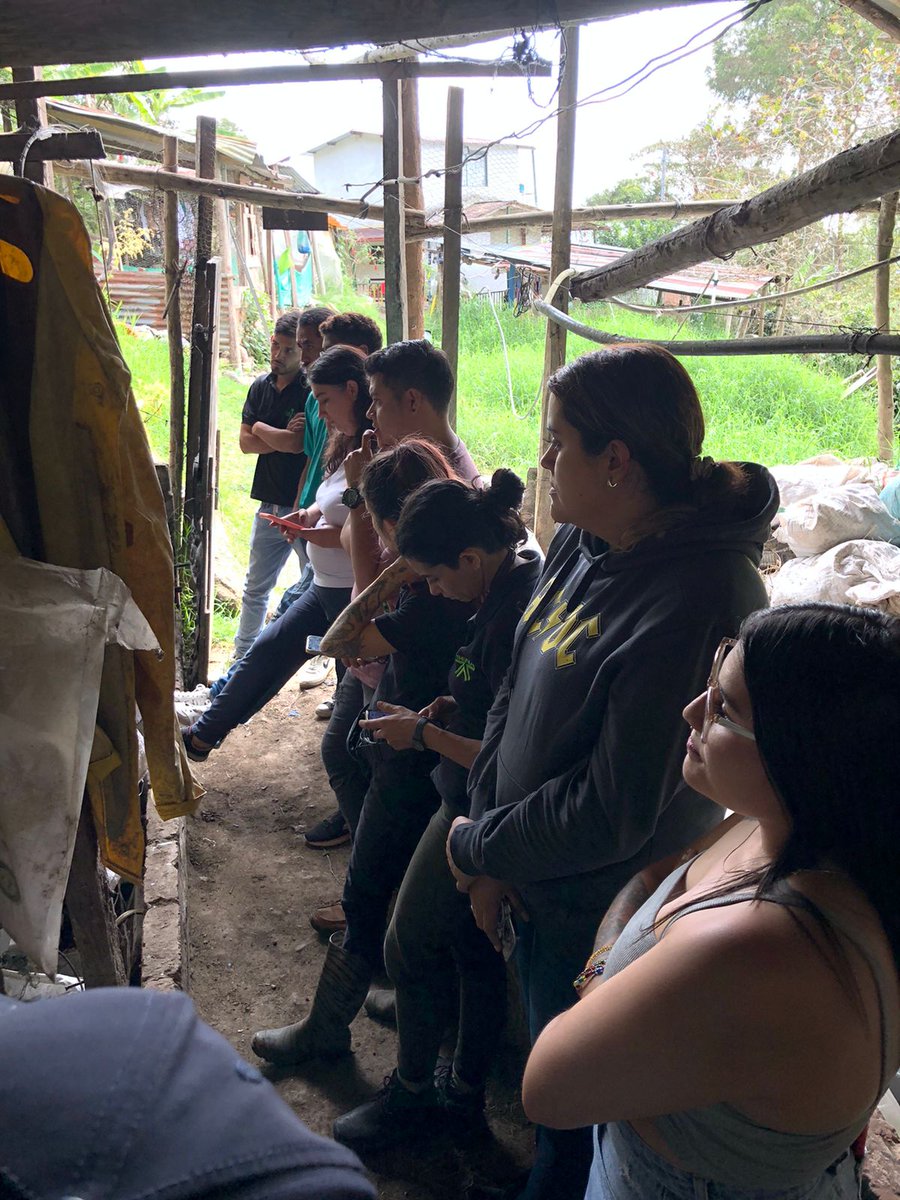 temporalesSENA's tweet photo. #PetroLiderMundial @petrogustavo urge antes del 25/SEP firma #ProrrogaYA  para materializar trabajo digno a @temporalesSENA y seguir aportando al PND y curvas de aprendizaje en @SENAComunica. @JorgeELondonoU @sindesenacol @AidaAvellaE @wilsonariasc @ChaconDialoga @ContactoDapre https://t.co/SA9oNQzPoH
