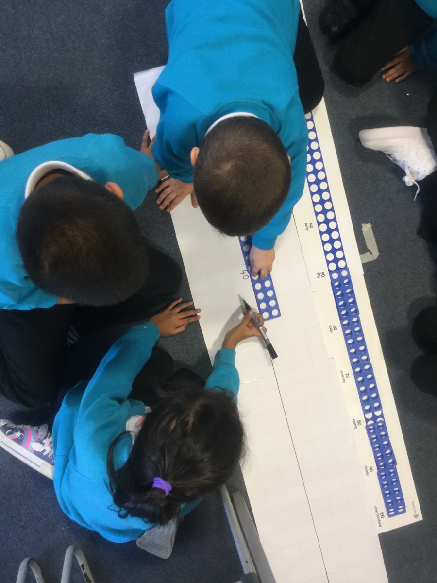 BJ_Year2's tweet photo. Year 2 enjoyed making a 10s number line using Numicon and Cuisenaires! @BenJonsonSchool #maths https://t.co/9H3zf4WF3H